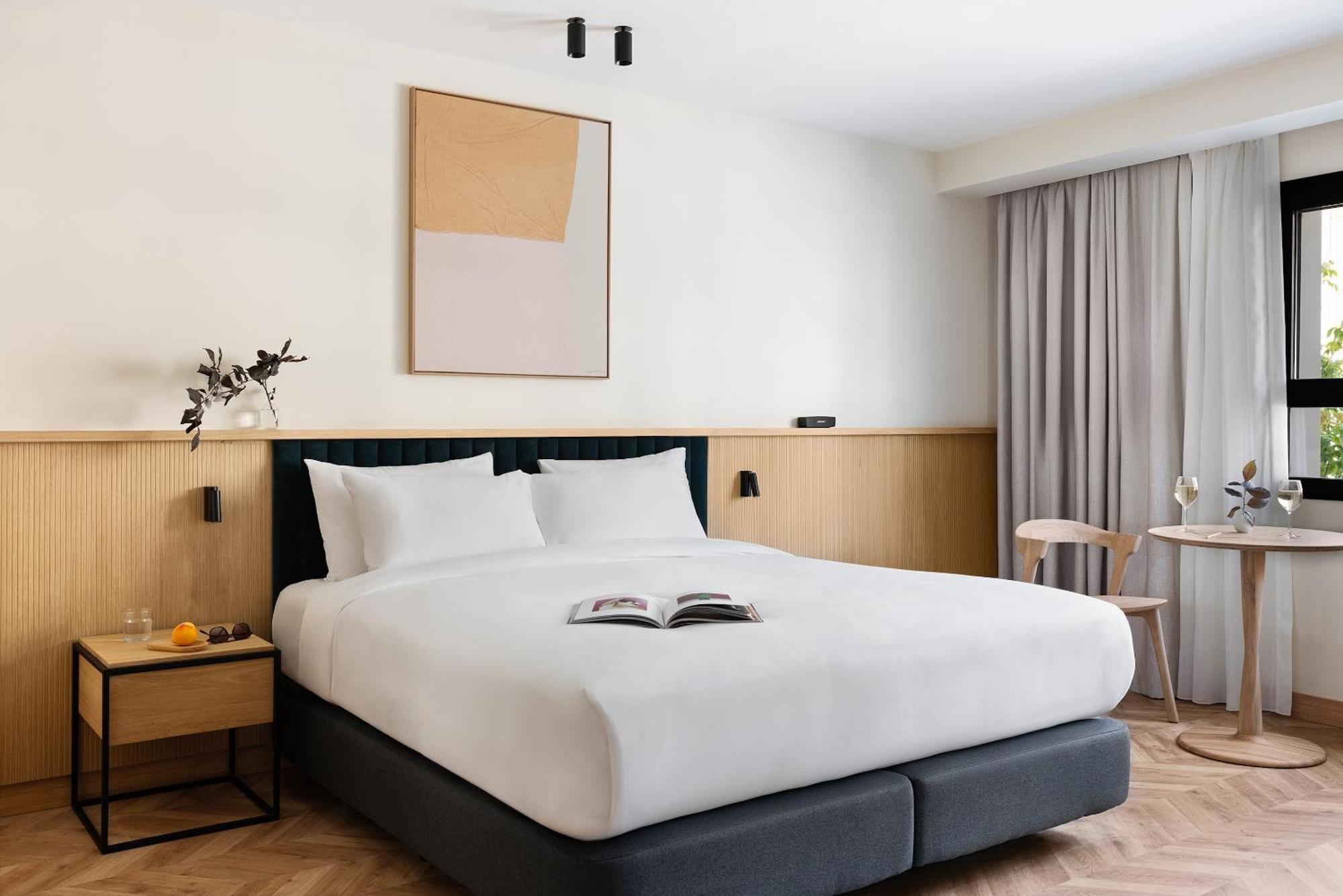 Sonder Sofia Aparthotel Madrid Exterior photo
